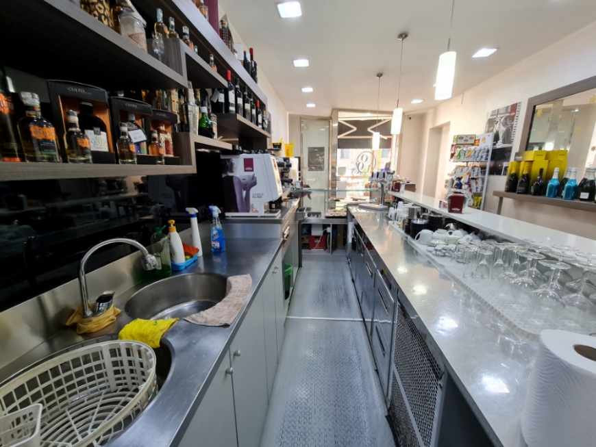 DFC Immobiliare - Attività Avviata Di Bar Con Dehor, Arredi e Accessori  Sant'Anna