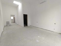 Appartamento Indipendente Da Rifinire 104 Mq + Cortile 40 Mq + Terrazzo 92 Mq Corso Garibaldi