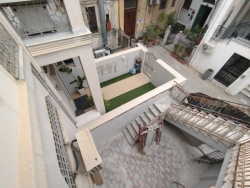 Appartamento Indipendente Da Rifinire 104 Mq + Cortile 40 Mq + Terrazzo 92 Mq Corso Garibaldi