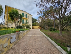Prestigiosa Villa Indipendente Luminosa e Panoramica + Piscina + Garage + Giardino Pellaro