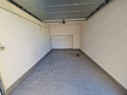 Garage Nuovo Viale Calabria 23 Mq