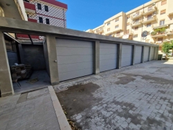 Garage Nuovo Viale Calabria 23 Mq