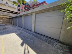 Garage Nuovo Viale Calabria 23 Mq