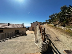 Esclusivo Agriturismo  Panoramico Palizzi