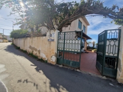 Ampio Appartamento In Villa Con Veranda Panoramica Sul Mare Punta Pellaro